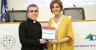 جامعة الروح القدس افتتحت نسخة الشرق الأوسط من “الأيام البحثية لدراسات الدكتوراه” برعاية وزيرة البيئة